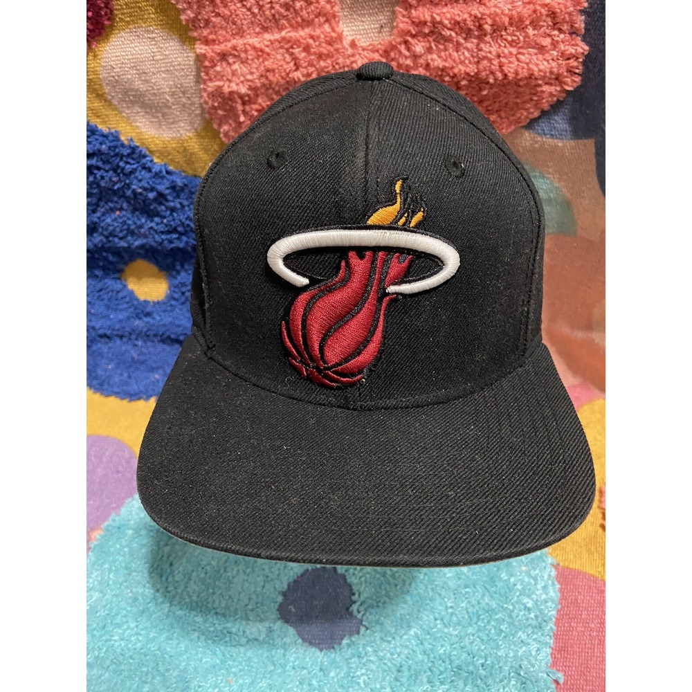 Mitchell & Ness Miami Heat‎ Snapback Hat Adjustable Adult Size Hat Cap Black